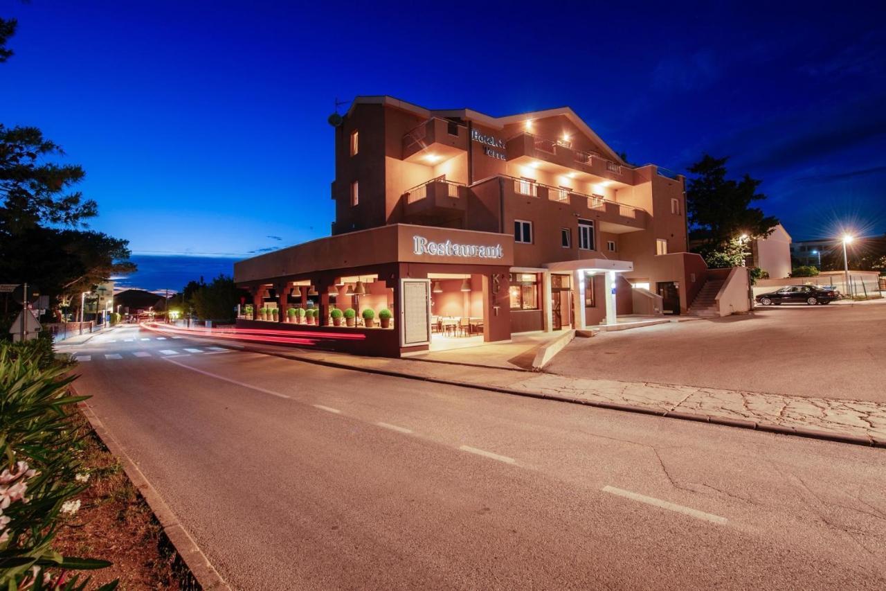 Hotel Terra Novalja Dış mekan fotoğraf