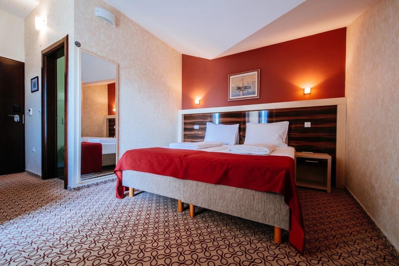 Hotel Terra Novalja Dış mekan fotoğraf