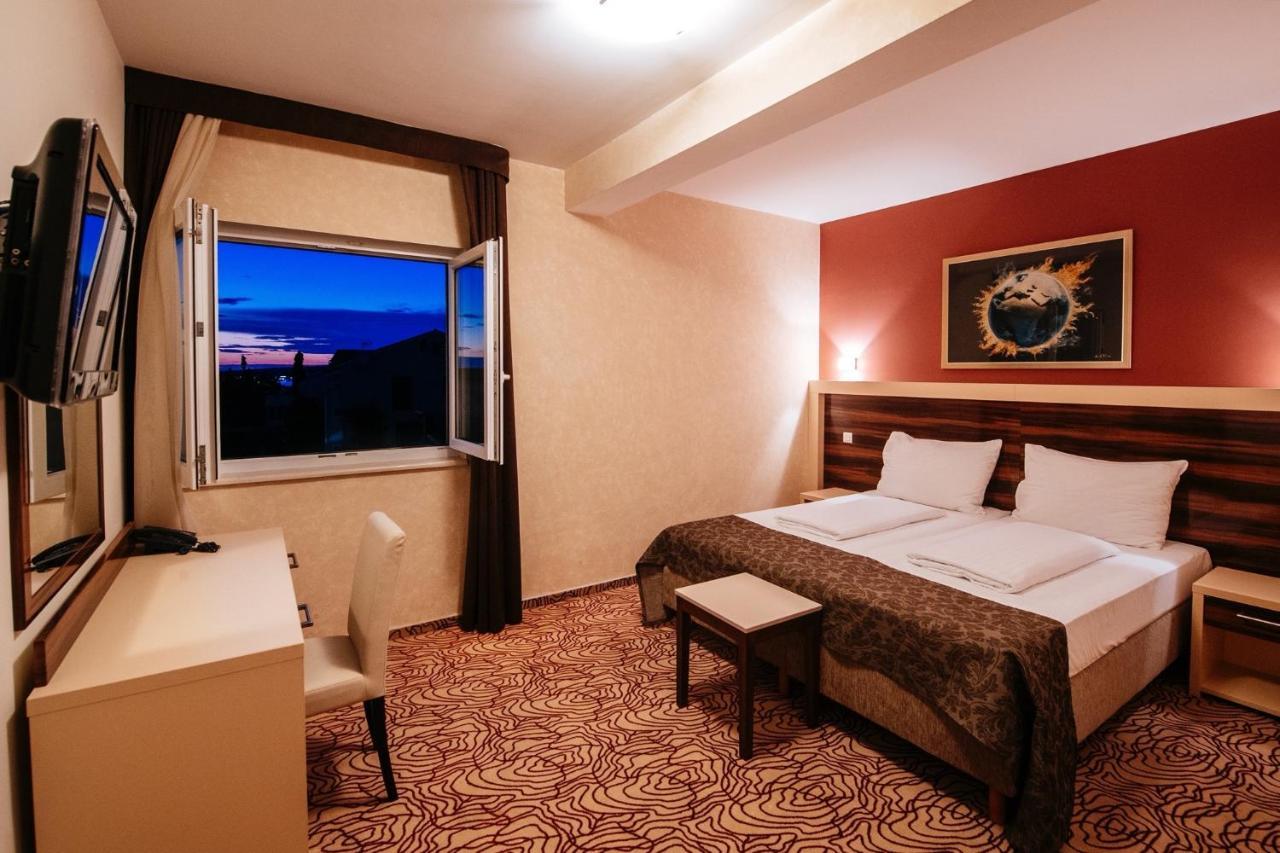 Hotel Terra Novalja Dış mekan fotoğraf