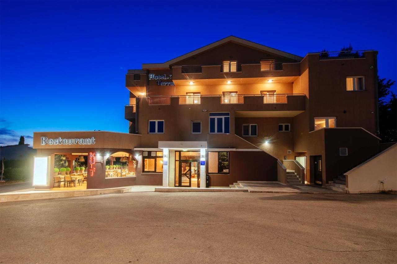 Hotel Terra Novalja Dış mekan fotoğraf