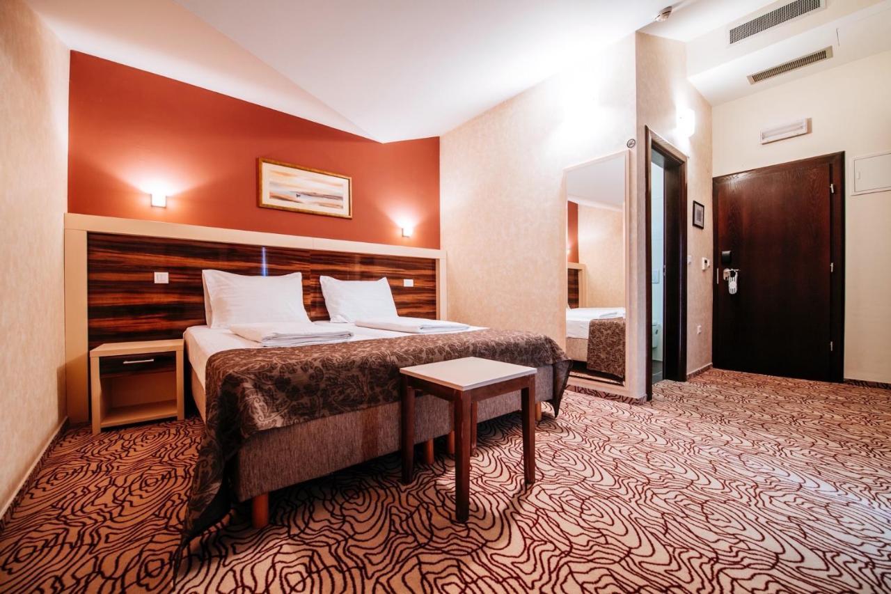 Hotel Terra Novalja Dış mekan fotoğraf